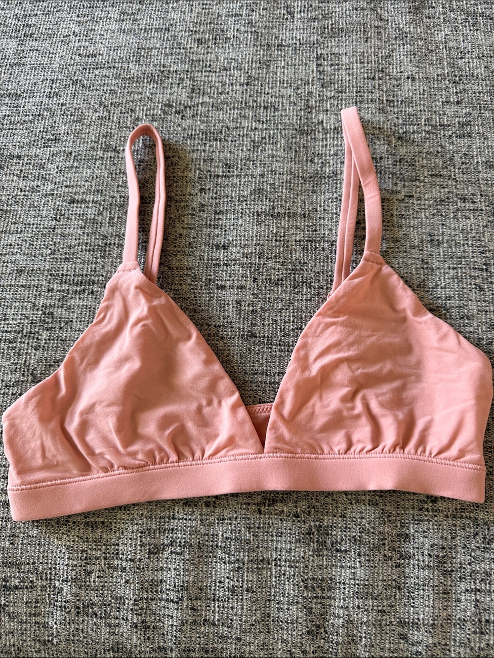 SKIMS fits everybody TRIANGLE BRALETTE small